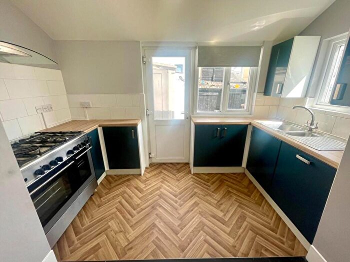 5 Bedroom Terraced House To Rent In Chaddlewood Avenue, Plymouth, PL4