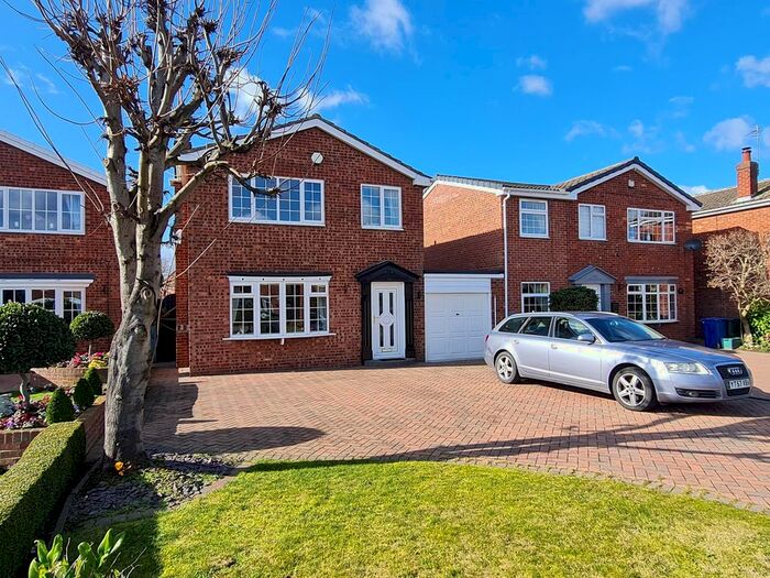 3 Bedroom Property To Rent In Silver Birch Grove, Finningley, Doncaster, DN9