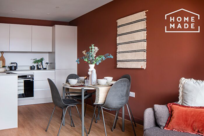 1 Bedroom Flat To Rent In The Goodsyard, B18