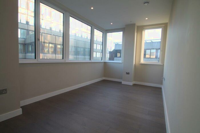 2 Bedroom Apartment To Rent In Broadway House, Bromley, BR1