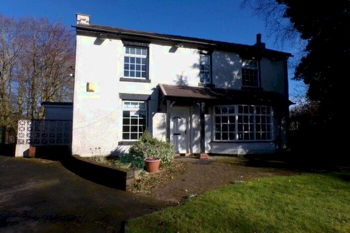 4 Bedroom Detached House To Rent In Fulwood Row, Preston, PR2