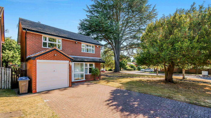 4 Bedroom Detached House To Rent In Pavenham Drive - Bath Student Property, B5