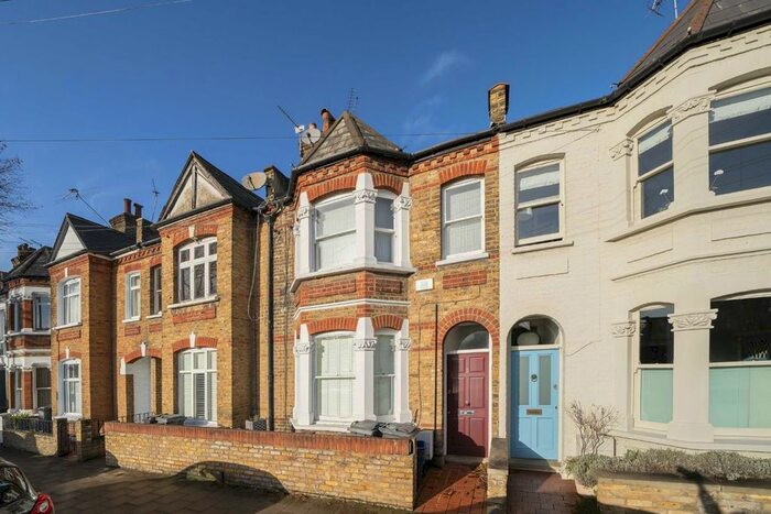 2 Bedroom Flat To Rent In Cranbrook Road, London, W4