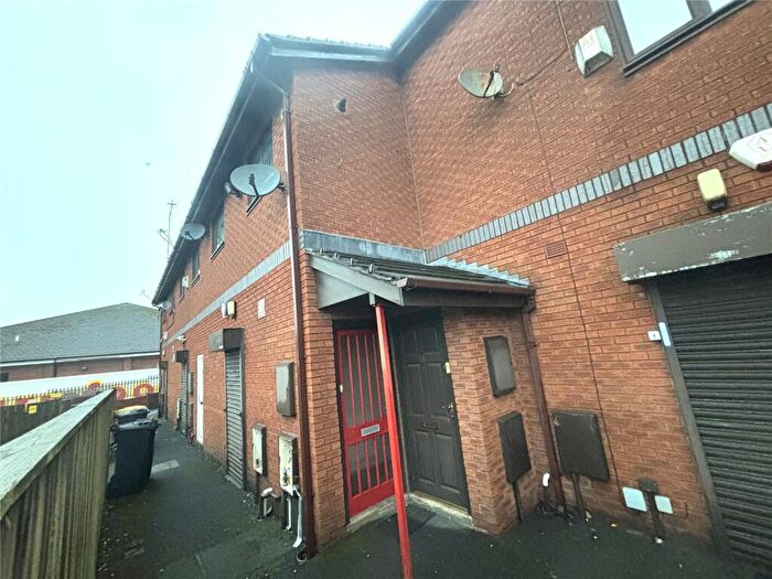 2 Bedroom Duplex To Rent In Middleton Road (Rear Of), Chadderton, Oldham, OL9