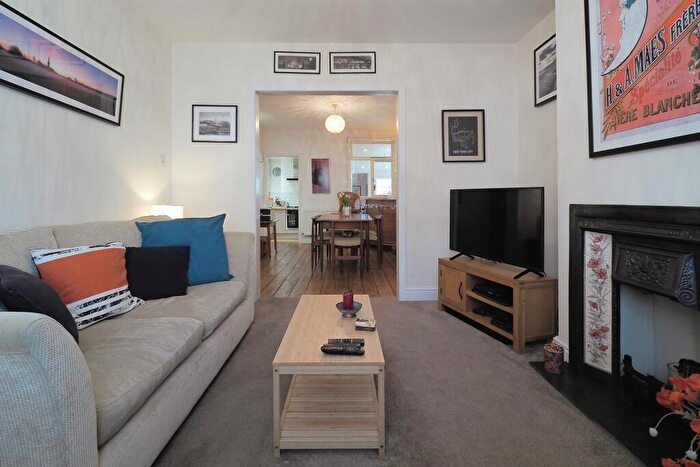 3 Bedroom Terraced House For Sale In Sidney Street, Salisbury, SP2