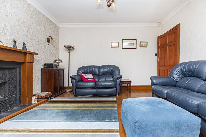 3 Bedroom Detached Bungalow For Sale In Raikes Lane, East Bierley, Bradford, BD4