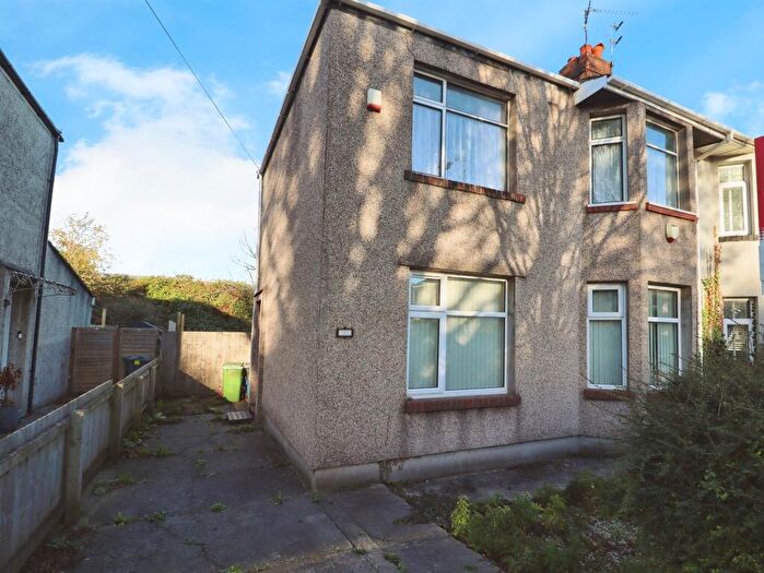 3 Bedroom Semi Detached House For Sale In Broad Street, Cardiff, CF11