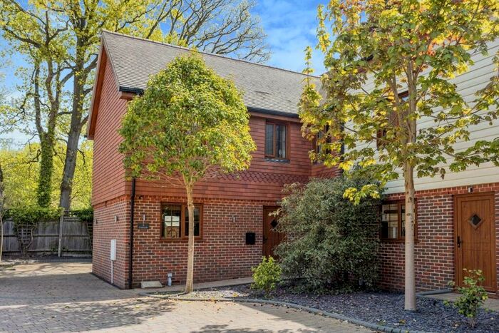 4 Bedroom House To Rent In Dukes Place, Sayers Common, Hassocks, BN6