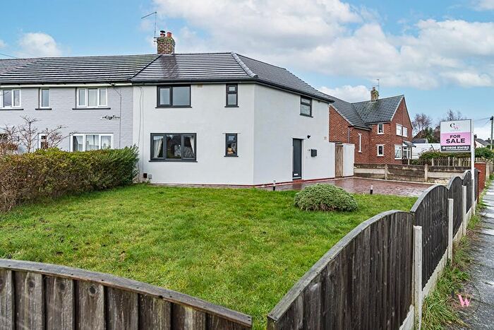 3 Bedroom End Terrace House For Sale In Walnut Drive, Winsford, CW7