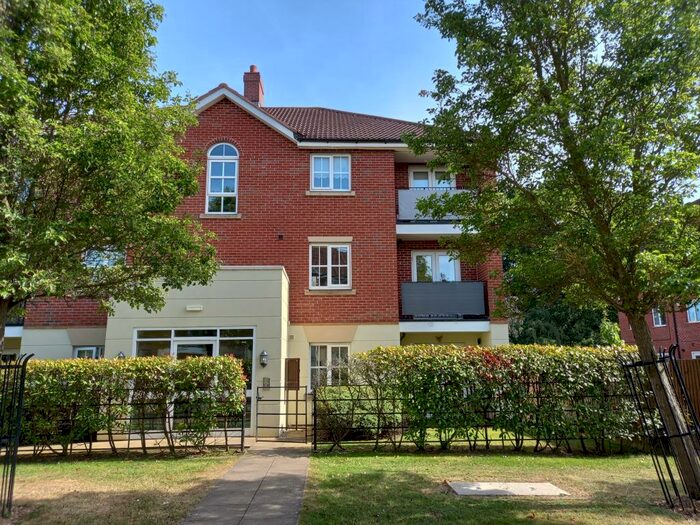 2 Bedroom Apartment To Rent In Rubys Walk, Fernwood, Newark, NG24