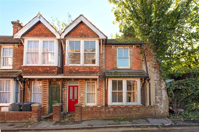 2 Bedroom End Of Terrace House For Sale In Kirbys Lane, Canterbury, Kent, CT2