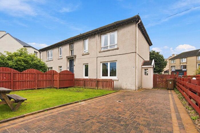 3 Bedroom Flat For Sale In Lochend Avenue, Edinburgh, EH7