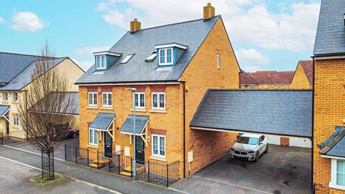 3 Bedroom Semi Detached House For Sale In Stubby Lane, Cheddon Fitzpaine, Taunton, Somerset, TA2
