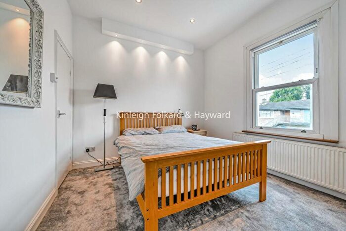 2 Bedroom Semi-Detached House For Sale In Lancaster Road, East Barnet, EN4