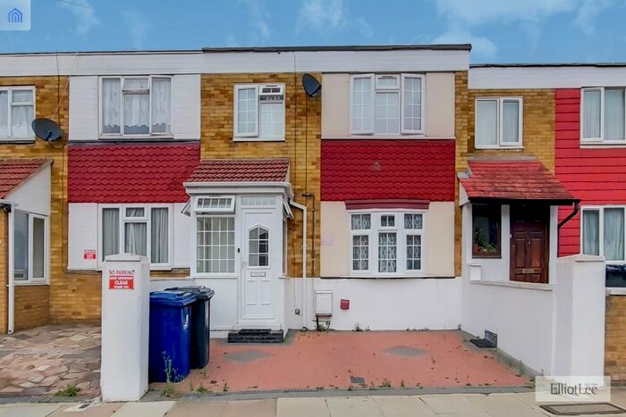 3 Bedroom Terraced House To Rent In Greenhill Gardens, Northolt, Greater London, UB5