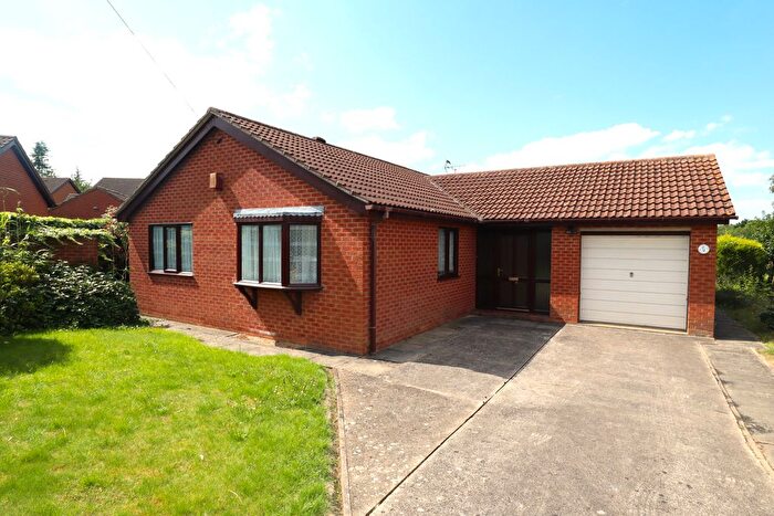 3 Bedroom Detached Bungalow For Sale In Linden Avenue, Branston, LN4