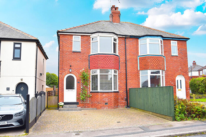 3 Bedroom Semi-Detached House For Sale In Harlow Crescent, Harrogate, HG2