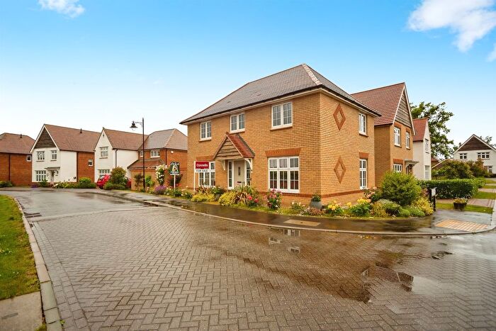 3 Bedroom Detached House For Sale In Great Threads, Staplehurst, Tonbridge, TN12