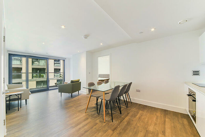 2 Bedroom Apartment To Rent In Finzels Reach Bristol, BS1