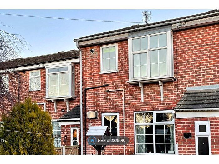 1 Bedroom Flat To Rent In Kilnwick Close, Pocklington, YO42