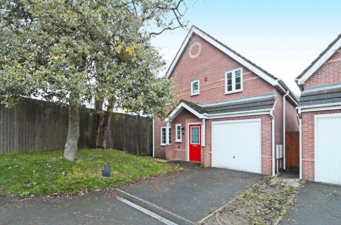 4 Bedroom Detached House To Rent In Forsyth Close, Hartshill, Stoke-On-Trent, ST4