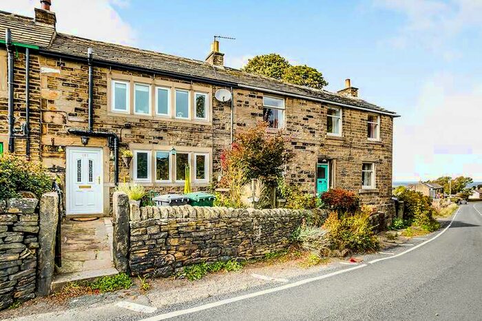 2 Bedroom House To Rent In Marsh Lane, Shepley, Huddersfield, HD8