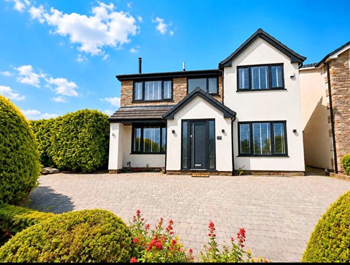 5 Bedroom Detached House For Sale In Cathedral Road, Chadderton, OL9