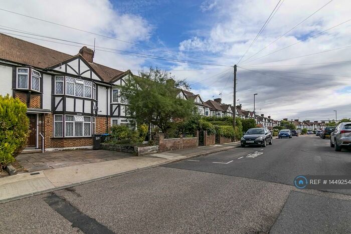 3 Bedroom Terraced House To Rent In Cardinal Avenue, Kingston Upon Thames, KT2