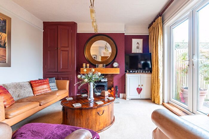 4 Bedroom Detached House For Sale In Newport Road, New Bradwell, Milton Keynes, MK13