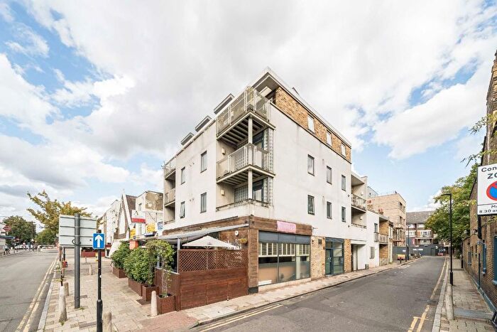 2 Bedroom Flat To Rent In Fenwick Place, Clapham, SW9