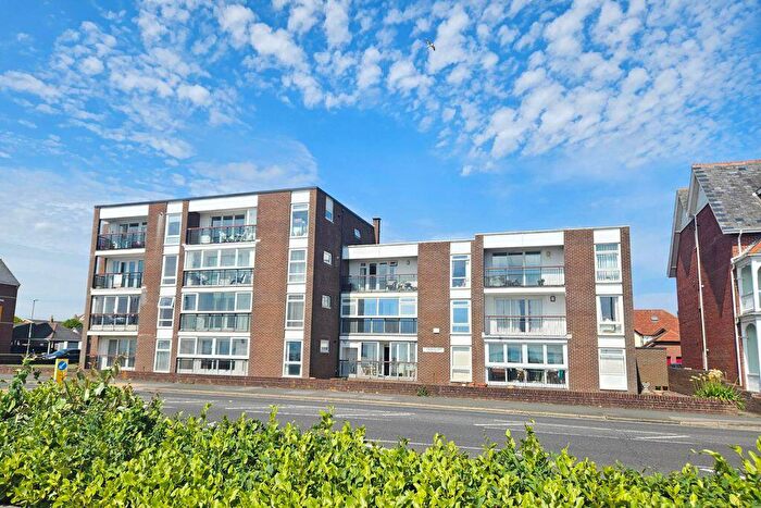 1 Bedroom Apartment For Sale In Freshwater Court, Lee-On-The-Solent, PO13