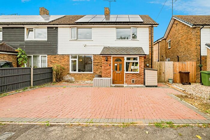 3 Bedroom Semi-Detached House For Sale In Springhill Road, Grendon Underwood, Aylesbury, HP18