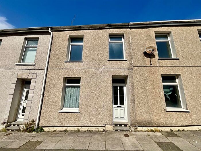 3 Bedroom Terraced House For Sale In Russell Street, Llanelli, SA15