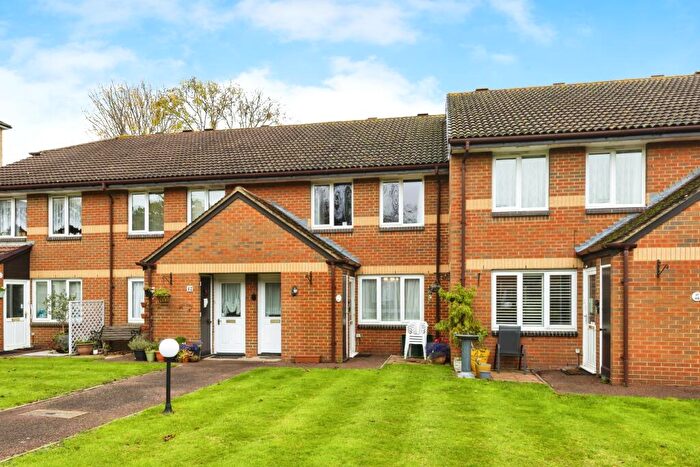 1 Bedroom Apartment For Sale In Beck Court, Beckenham, BR3