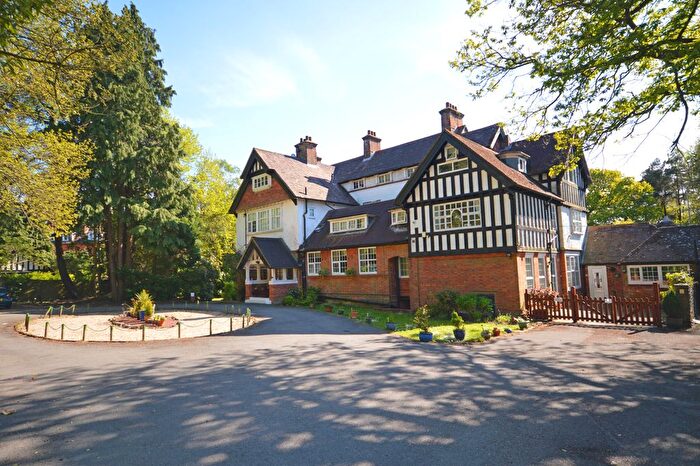 1 Bedroom Flat To Rent In Tower Road, Hindhead, Surrey, GU26