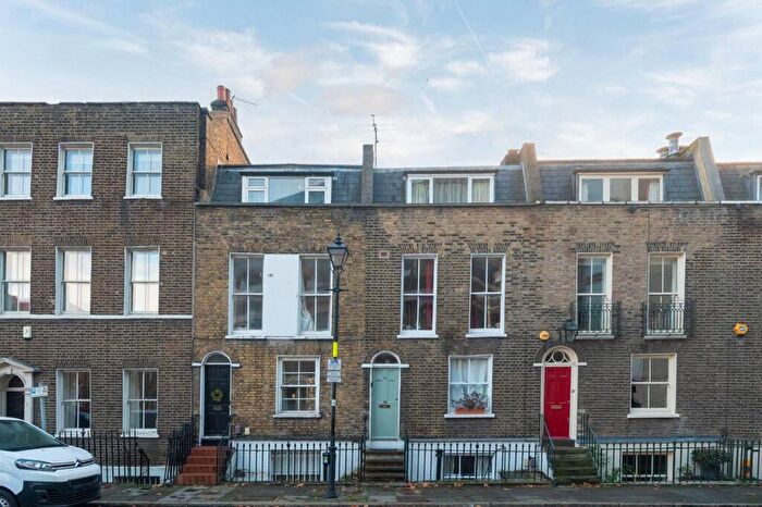 4 Bedroom Terraced House For Sale In Pratt Walk, Kennington, London, SE11