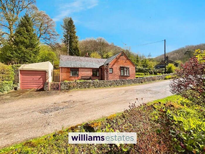 2 Bedroom Detached Bungalow For Sale In Village Road, Mold, CH7