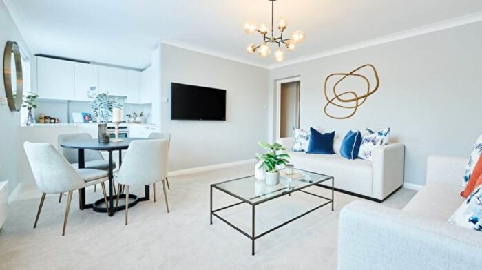 2 Bedroom Flat To Rent In Fulham Road, South Kensington, SW3