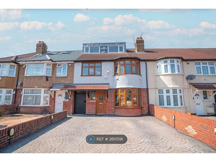 4 Bedroom Terraced House To Rent In Springwell Road, Hounslow, TW5