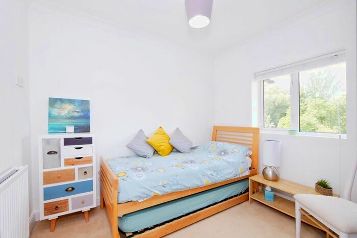 2 Bedroom Semi-Detached House For Sale In Huntington Road, York, YO31