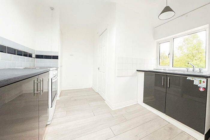 1 Bedroom Flat To Rent In Plumer Road, High Wycombe, HP11