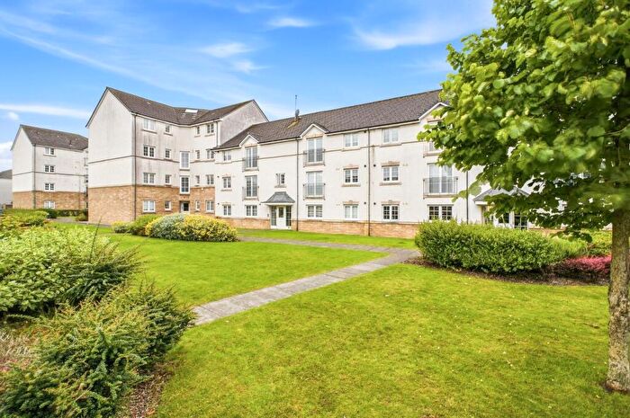 2 Bedroom Flat For Sale In Weavers Wynd, Irvine, KA12