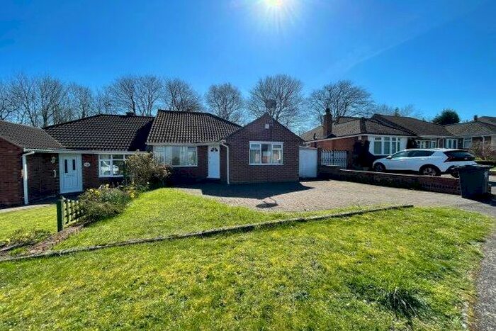 3 Bedroom Property To Rent In Hillmorton Road, Sutton Coldfield, B74