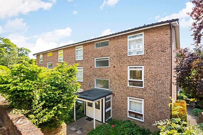 1 Bedroom Flat To Rent In Jenson Way, Crystal Palace, London, SE19