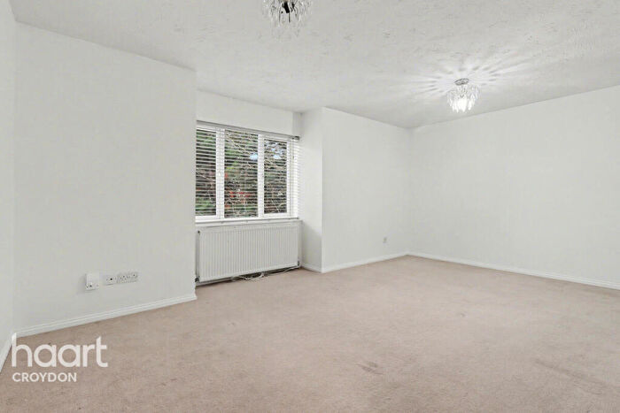 1 Bedroom Flat For Sale In Franklin Way, Croydon, CR0