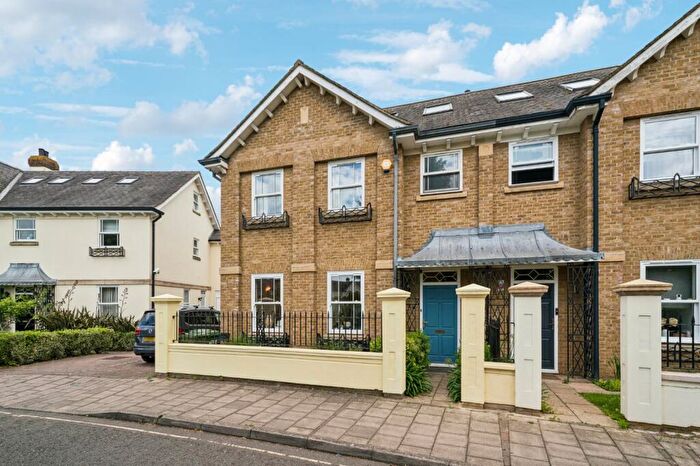 5 Bedroom Semi-Detached House To Rent In Wyatt Drive, Barnes, SW13