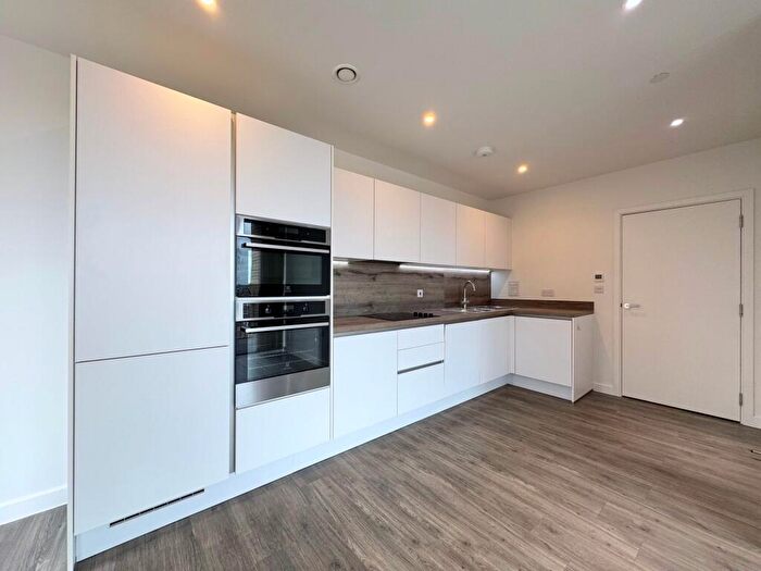2 Bedroom Flat For Sale In Moorhen Drive, Hawfinch House, NW9