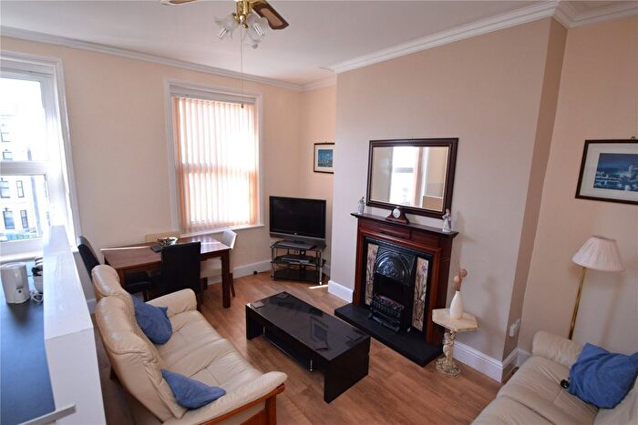 2 Bedroom Flat To Rent In Marlborough Terrace, Bridlington, East Riding Of Yorkshire, YO15