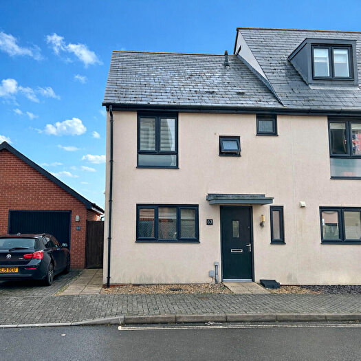 3 Bedroom Semi-Detached House To Rent In Old Quarry Drive, Exminster, EX6