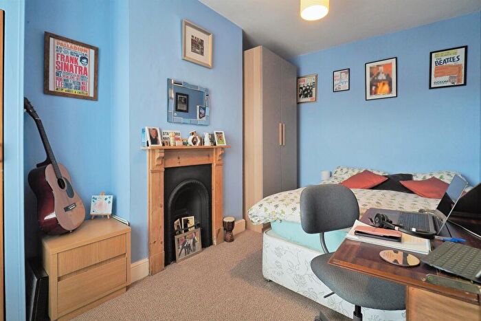 3 Bedroom Terraced House For Sale In Sidney Street, Salisbury, SP2